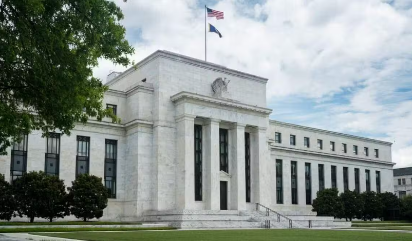 Fed Considers New Account Model for Fintech and Stablecoin Access